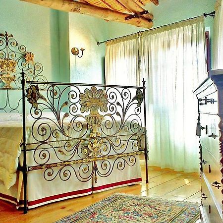 Il Borgo Dell'Arcangelo Tuili Room photo