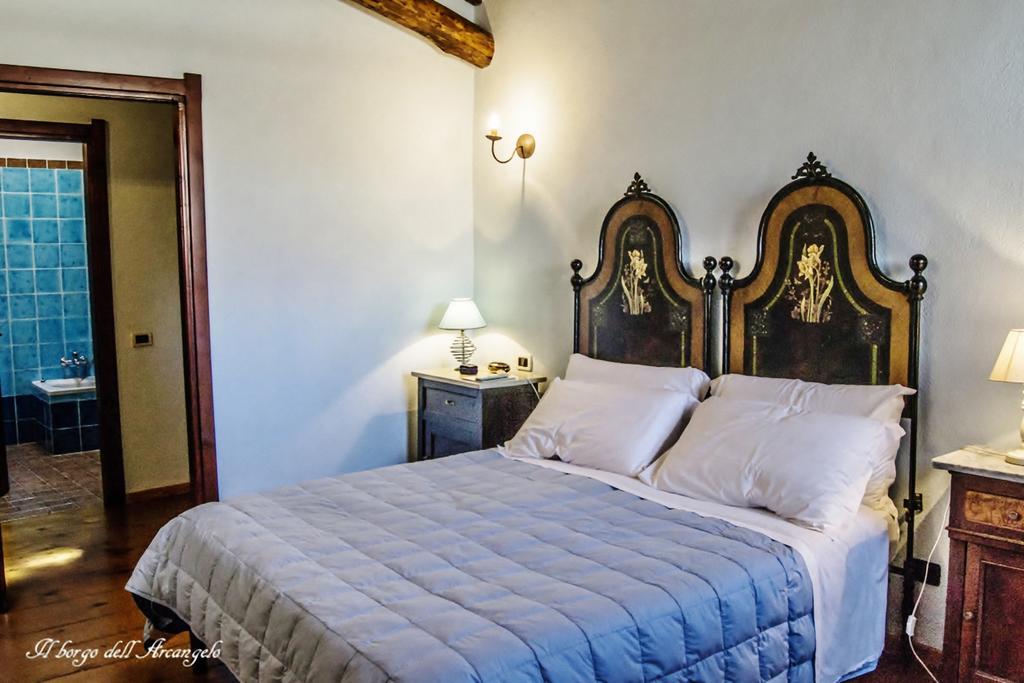 Il Borgo Dell'Arcangelo Tuili Room photo