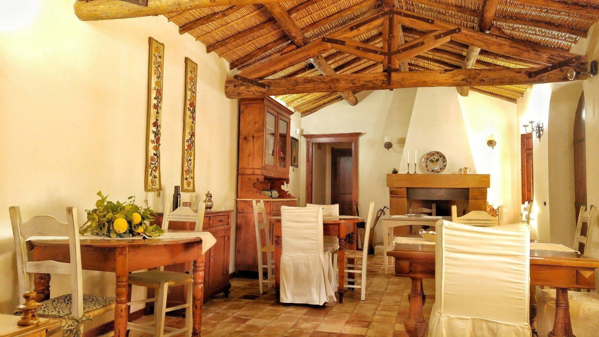 Il Borgo Dell'Arcangelo Tuili Exterior photo