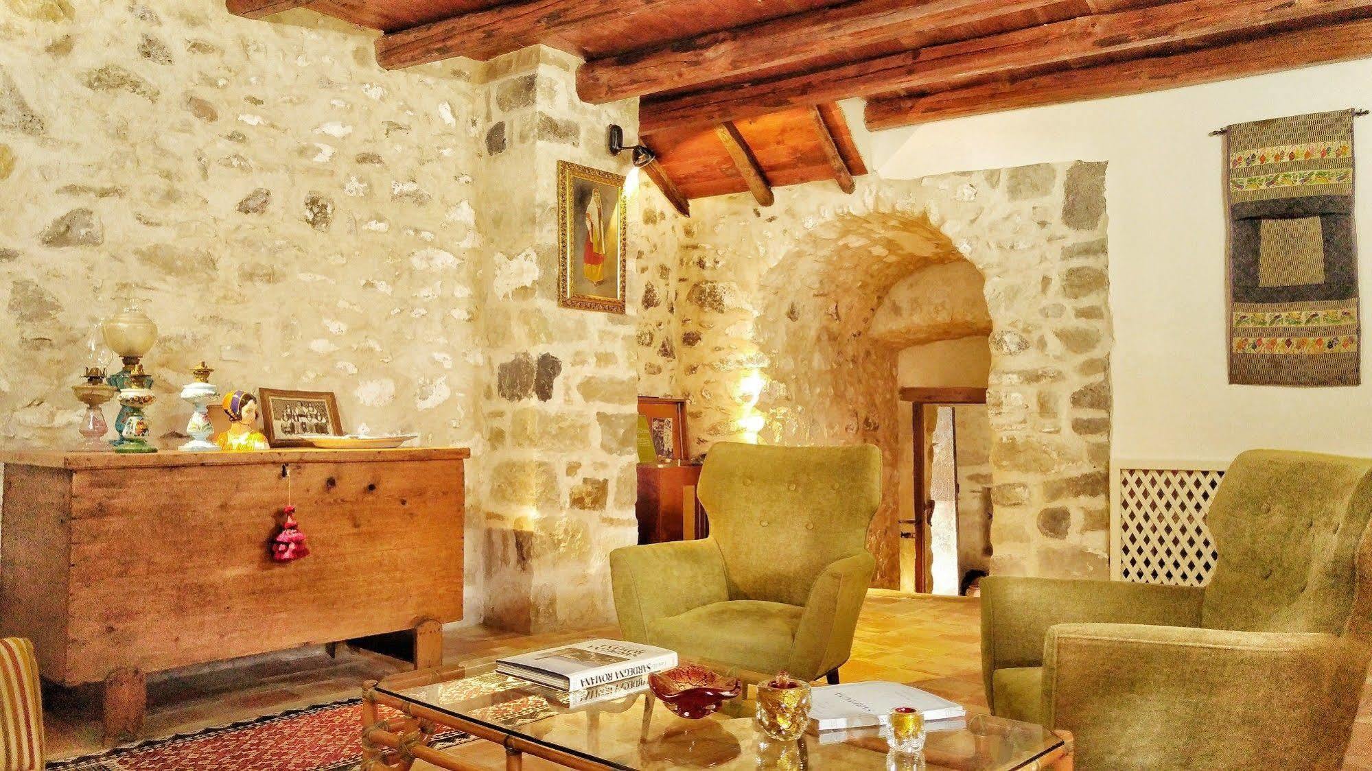 Il Borgo Dell'Arcangelo Tuili Exterior photo