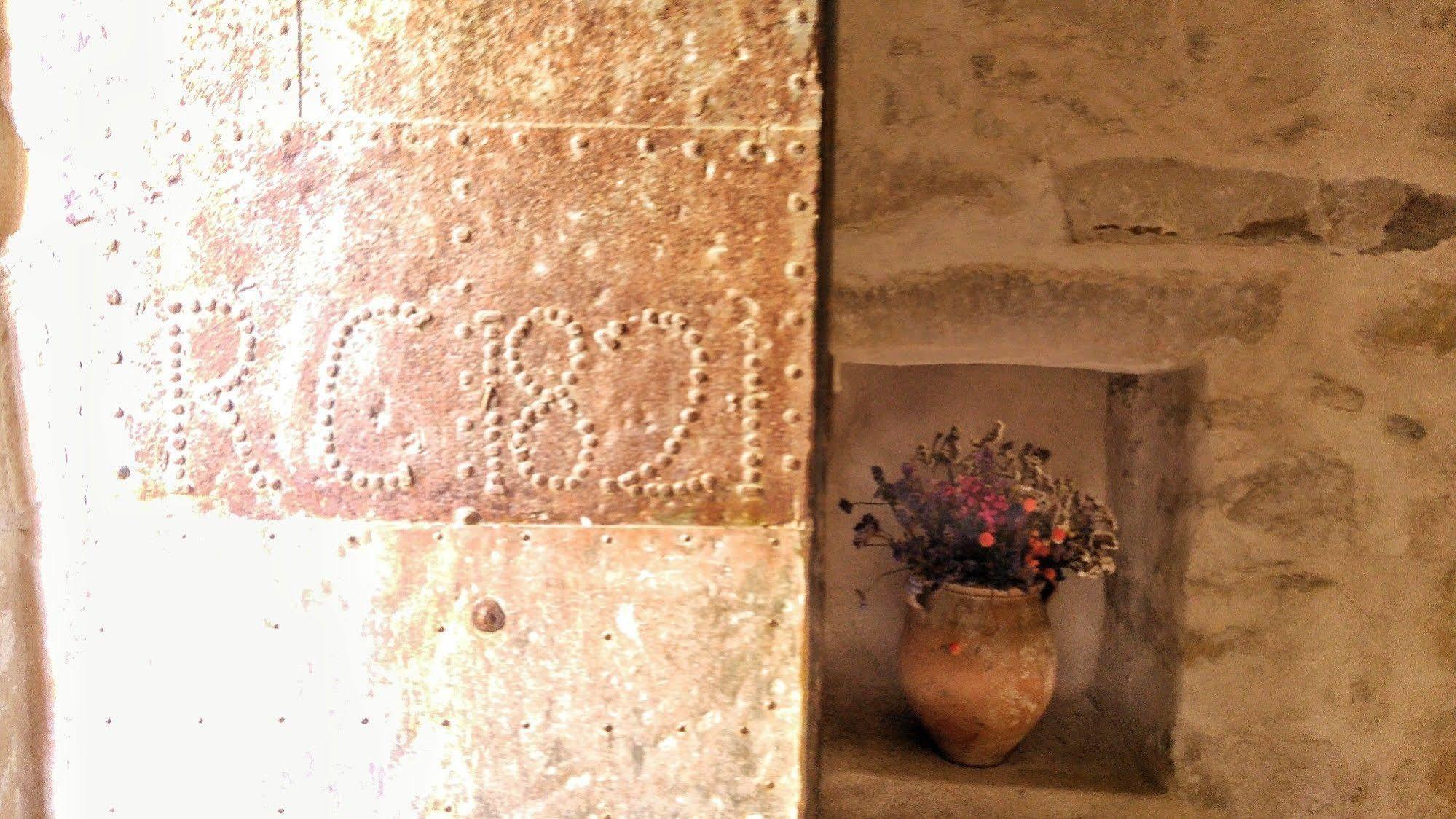 Il Borgo Dell'Arcangelo Tuili Exterior photo